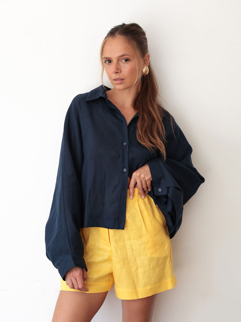 Short Isa em linho puro - amarelo